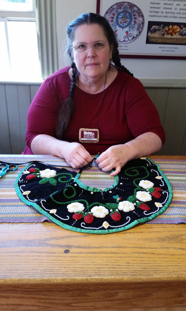 Anne+Jennison+doing+Abenaki+beadwork+at+SBM+(2019)
